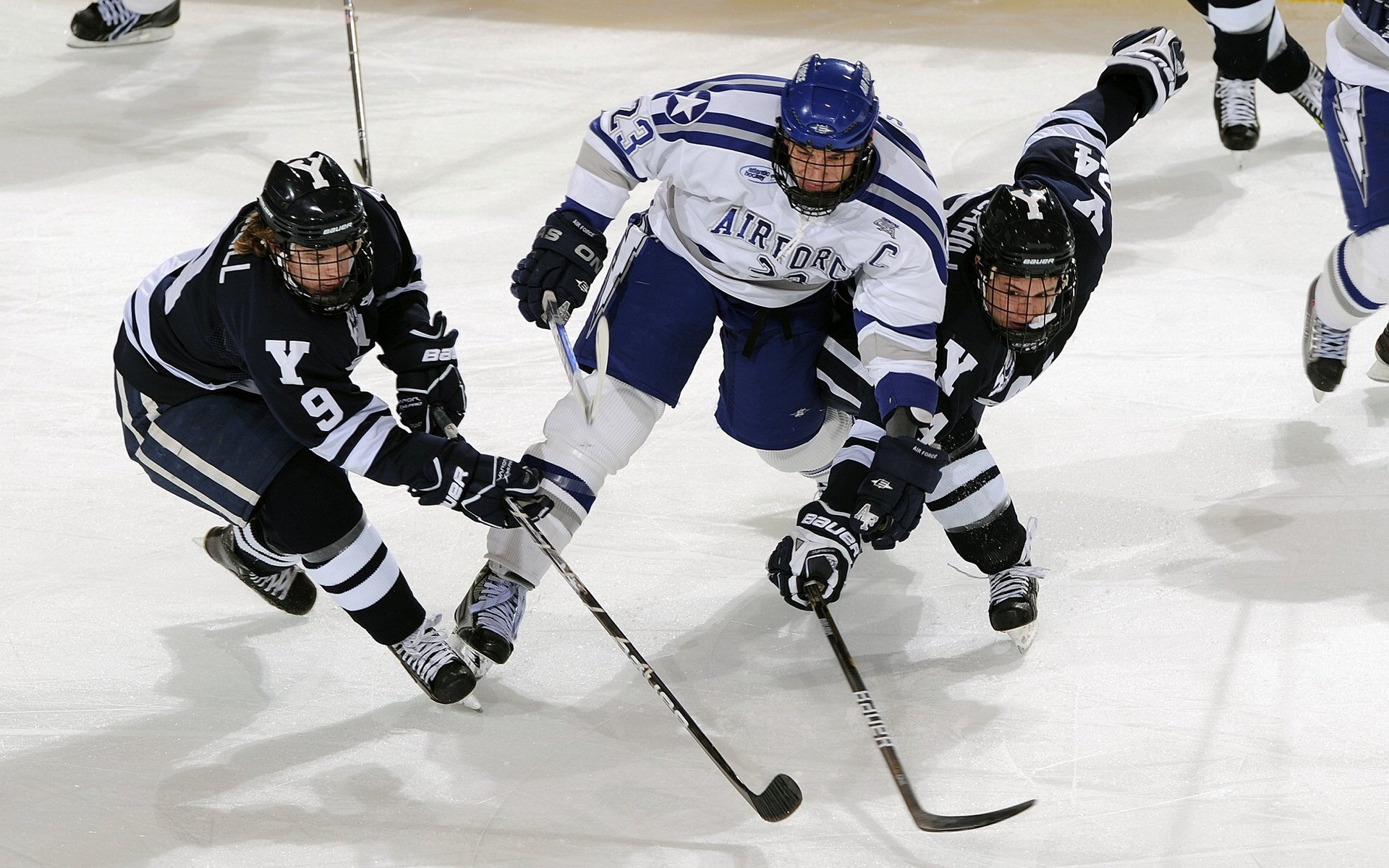 _夜空灯光跑：在星辰点缀下奔跑_，星空夜光灯图片大全