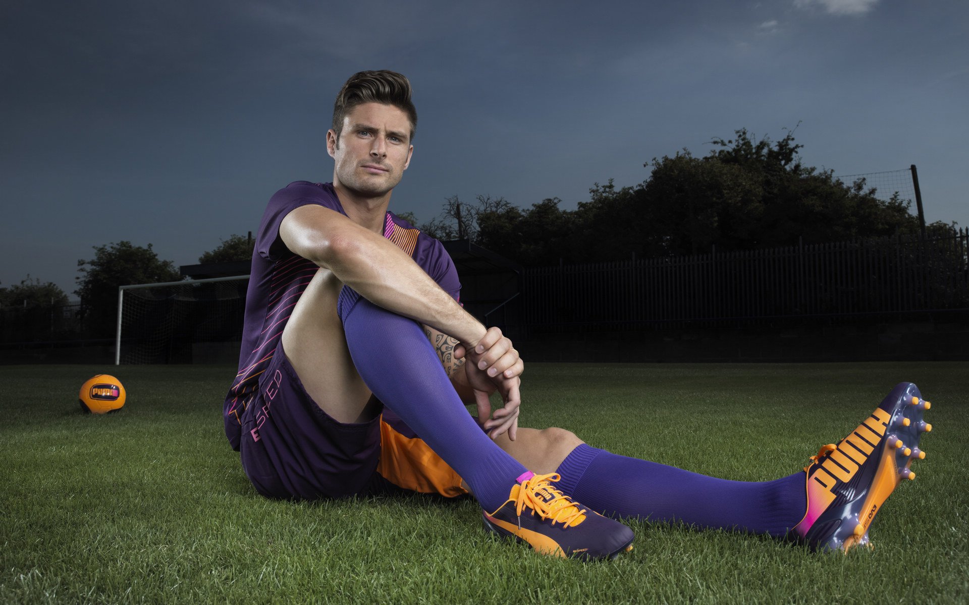 米兰app体育下载-足球青训体系升级，国内俱乐部联手打造人才基地，2021足球俱乐部青训招生